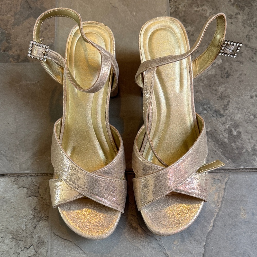 Reaction Kenneth Cole Metallic Rose Gold Slingback Heels no box